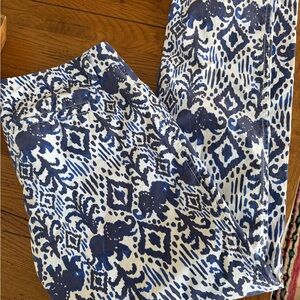 Lilly Pulitzer IKAT Navy and White Patterned Pants